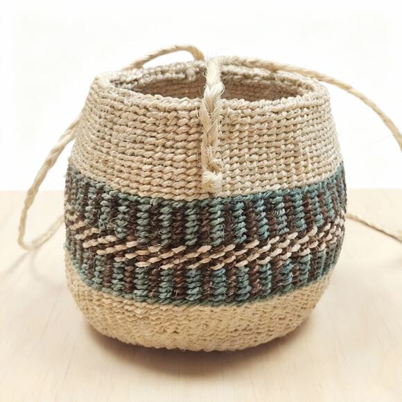 Vintage Hand Woven Milulu Grass Beige Green Blue Basket Kitchen Storage Planter - Picture 1 of 7